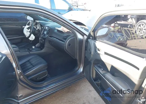 2019 Chrysler 300 300S Awd from USA, damaged, VIN 2C3CCAGG9KH569784